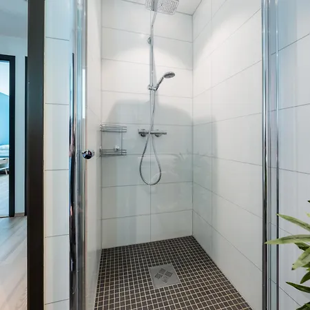 Arctic Homes - Premium Aurora شقة